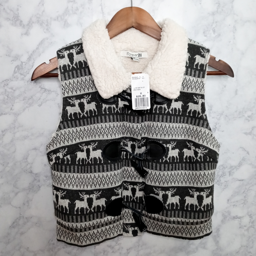 New Forever 21 Sweater Vest Women Size M Black White Thermal Lining Collated
